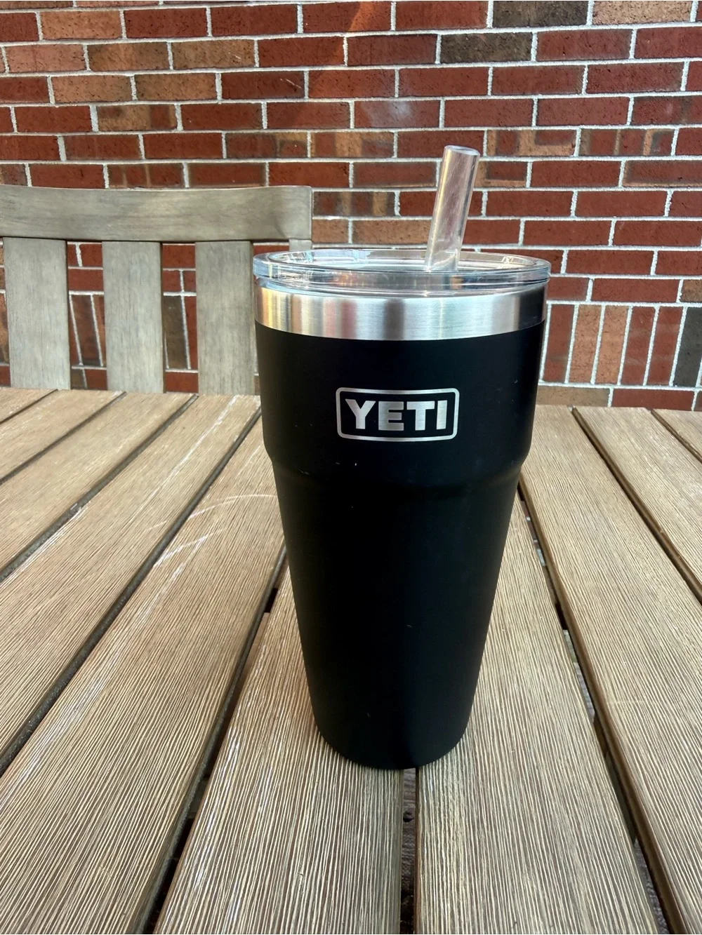 YETI 30 oz Rambler Tumbler Black Stainless Steel Travel Mug with Lid & Straw